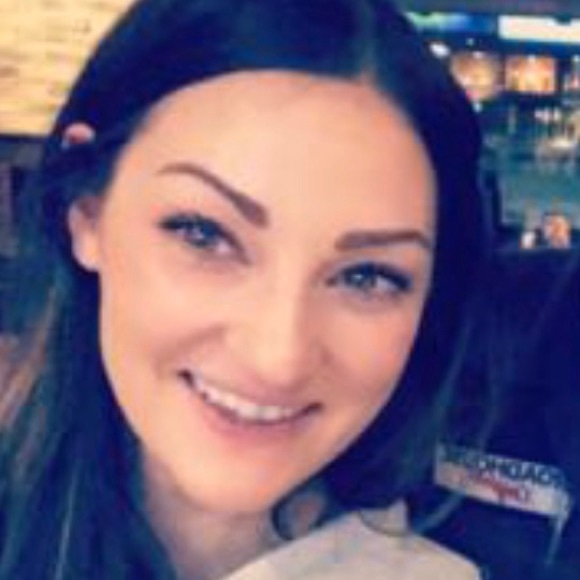 Meet your Posher, Julianna - Picture 1 of 1